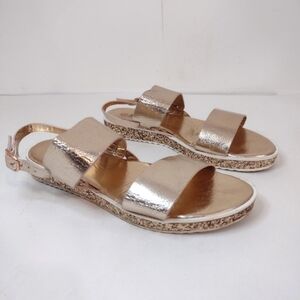 Rouge Helium women's champagne metallic sandals size (8)
